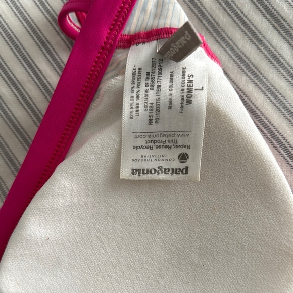 Patagonia Vibrant Pink and Gold women’s Swimwear Set - Picture 2 of 6